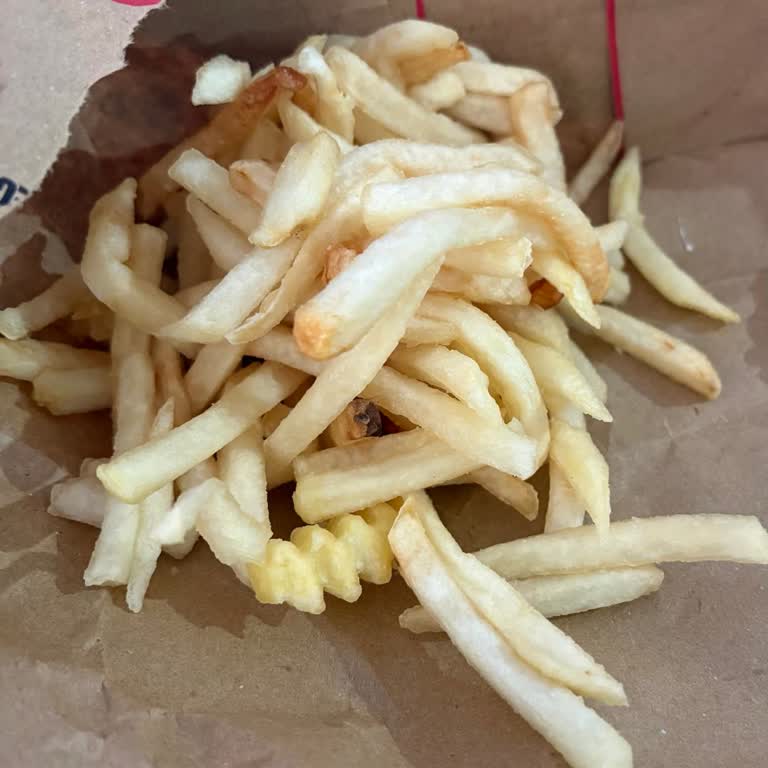 Aliağa Burger King Şubesi Gecikmeli Ve Kalitesiz Sipariş, Eksik Ürün Ve İade Talebi