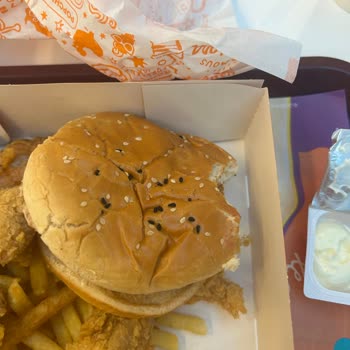 Bursa Sur Yapı Popeyes Şubesinde Tek Tavuk Ve Bayat Ekmek Şikayeti