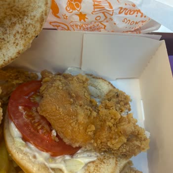 Bursa Sur Yapı Popeyes Şubesinde Tek Tavuk Ve Bayat Ekmek Şikayeti