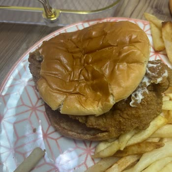 Popeyes Şubesinde Hijyen Ve Lezzet Sorunlarıyla Karşılaşılan Kalitesiz Sipariş