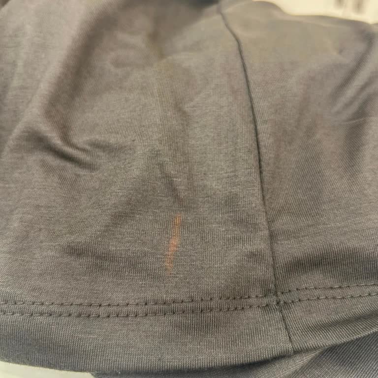 Strems Mall Of İstanbul Şubesinde Çamaşır Suyu Lekeli Elbise Ve Saygısız Personel Tutumu