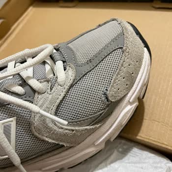 Kısa Sürede Çoklu Yırtıklı New Balance Ayakkabıda Kullanıcı Hatası İddiası Ve Değişim Talebi