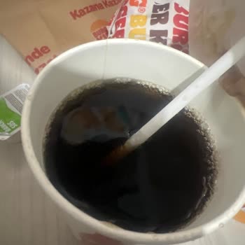 Burger King’de Buzsuz Cola Ve Yetersiz Patates Şikayeti