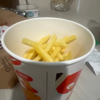 Burger King’de Buzsuz Cola Ve Yetersiz Patates Şikayeti
