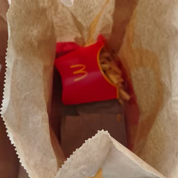 McDonald’s Siparişindeki Eksik Ve Yanlış Ürünler İçin Tam İade Talebi