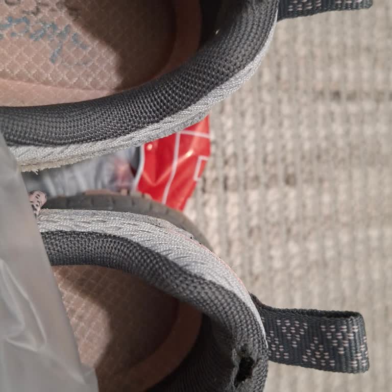 Skechers Ayakkabısında Erken Yırtılma Ve İade Talebi