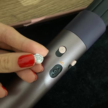 Dyson Airwrap Açma Kapama Tuşunun Kendiliğinden Çıkması Ve Renk Soyulması