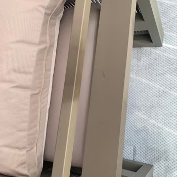 Çiğli Ulkea Mağazasındaki Bahçe Oturma Grubu Boya Ve Çizik Sorunları Hâlâ Çözülmedi