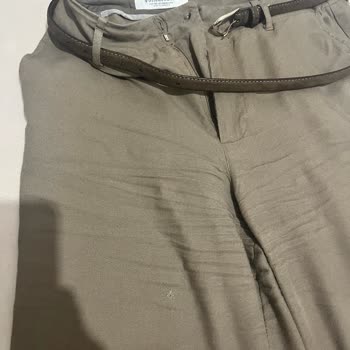 Stradivarius Pantolonunda Dikiş Açılması Ve Ücretsiz Değişim Talebi