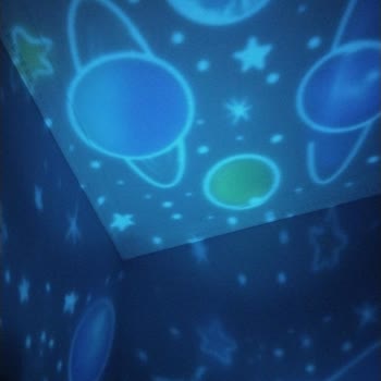 Reklamda Vaat Edilen Deniz Kızı Ve Unicorn Görselleri Olmayan Gece Lambası
