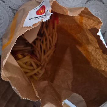 Siparişte Hamburger Yok, Ürünler Soğuk Ve Dökülmüş, İade Talebim Reddedildi