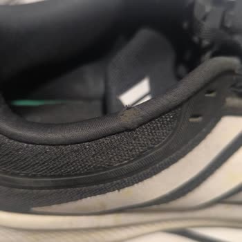 Kısa Sürede Deforme Olan Adidas Ayakkabıda Üretim Hatası İddiası Ve İade Reddi