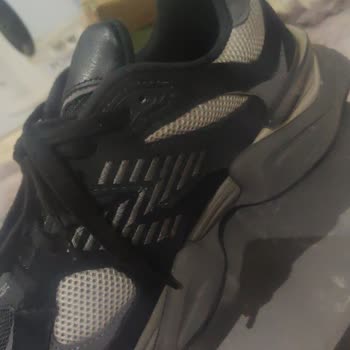 New Balance Ayakkabısında Dikiş Sorunu: İade Veya Değişim Talebi