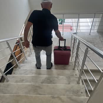 Engelli Babam İçin Asansörsüz Otel Yanıltması Ve Mağduriyet