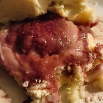 Serdivan Şubesinde Çürük Meyve Pastası Çocukları Riske Attı