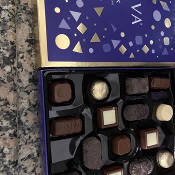 Migros’ta Satın Alınan Godiva Çikolata Kutusunun Görünüm Sorunu