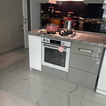 Garanti Kapsamındaki Cam Ocakta Patlama Ve Ücretli Değişim Teklifi