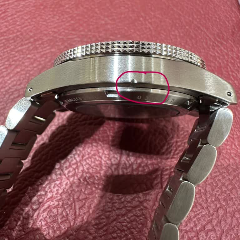 Seiko Saatimde Çizik Kasa Nedeniyle Değişim Talebi