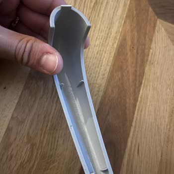 Garantili Buzdolabı Kapı Kolu Kırıldı, Servis Kullanıcı Hatası Diyerek Ücret Talep Ediyor