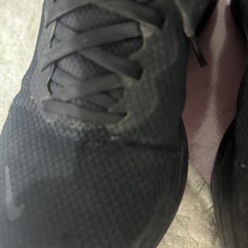 Nike Ayakkabım Kısa Sürede Yırtıldı, İade Talebim Reddedildi
