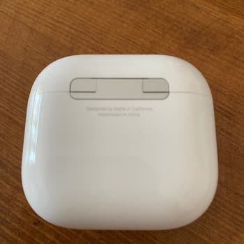 Kapağı Oynayan Airpods 4. Nesil İçin Haksız Servis Reddi Ve Değişim Talebi