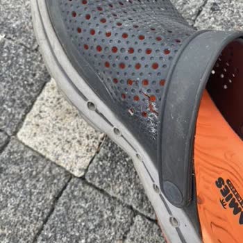 Skechers Terliğinde Erken Yırtılma Ve Bayi Yönlendirmesi