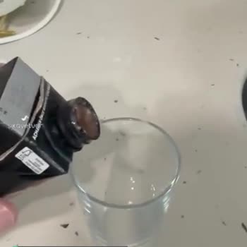 File Markette Satılan Sek Marka Protein Sütü Bozuk Çıktı!