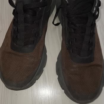 Reebok Ayakkabısında Erken Renk Atması Ve Mağazanın Ürün Hatasını Reddetmesi