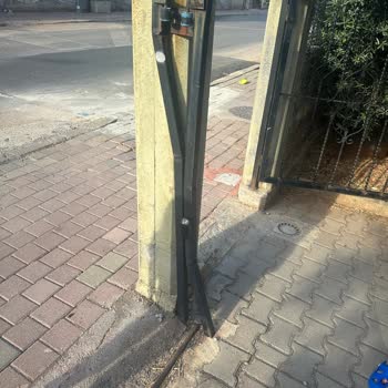 Ahsen Mobilya Antalya Çalışanların Saygısızlığı ve Eve Zarar Vermeleri