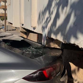 Magdeburger'dan Arka Cam Değişimi Bekleyişi Güvenliği Tehlikeye Atıyor