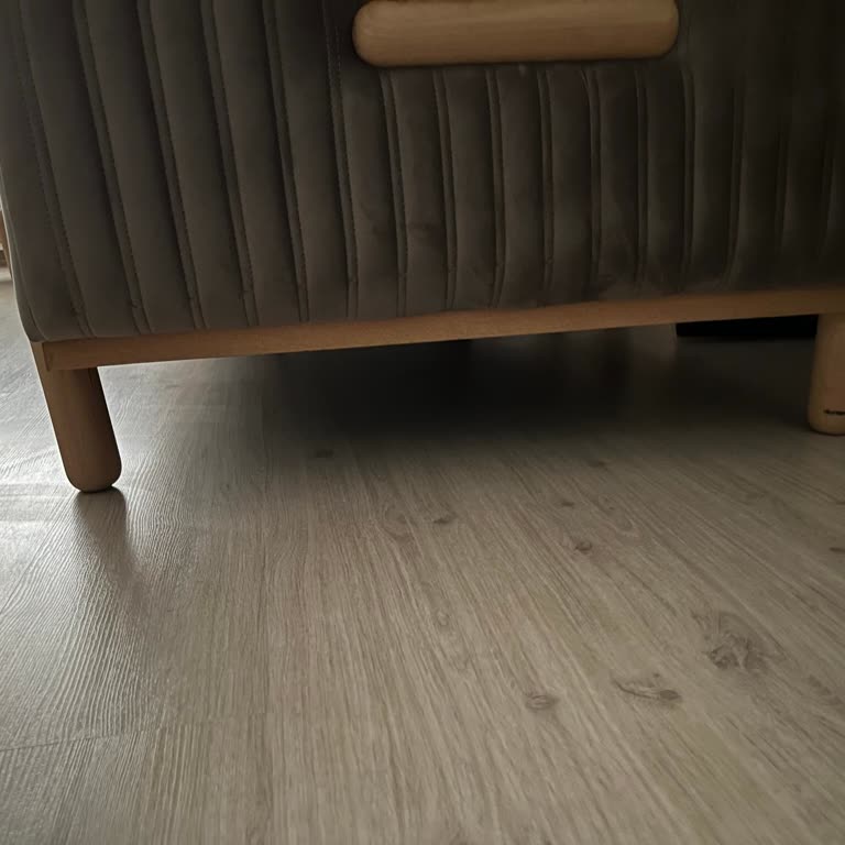 Yanlış Monte Edilen Koltuk Ayakları Nedeniyle Çözüm Bekleyen Müşteri
