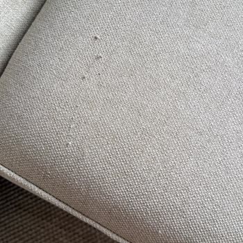 Arnell Köşe Takımının Kumaşında İplik Atması Ve Servis Zamanlaması Sorunu