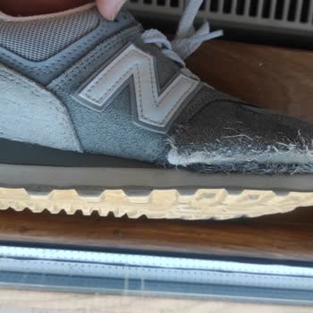 New Balance Ayakkabısının Kısa Sürede Deforme Olması Ve İade Reddi