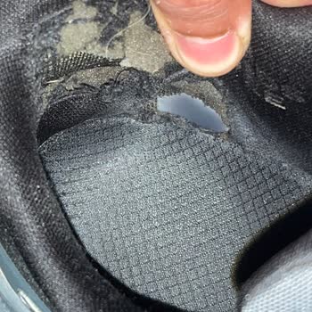 Skechers Ayakkabım İç Astarı Bir Yılda Yırtıldı