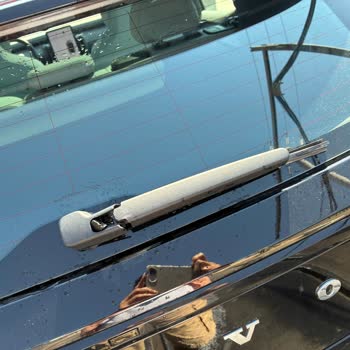 Otomatik Yıkama Sonrası Arka Silecek Kırıldı Ve Sorumluluk Reddi