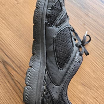 Skechers Ayakkabısının Yüksek Fiyatına Rağmen Kısa Sürede Çatlaması