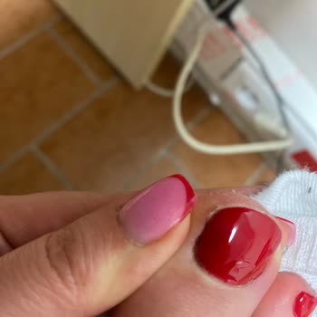 Nail Box Turkey Eskişehir Şubesinde Hijyen Yokluğu Ve Aşırı Kanama Nedeniyle 2700 TL İade Talebi