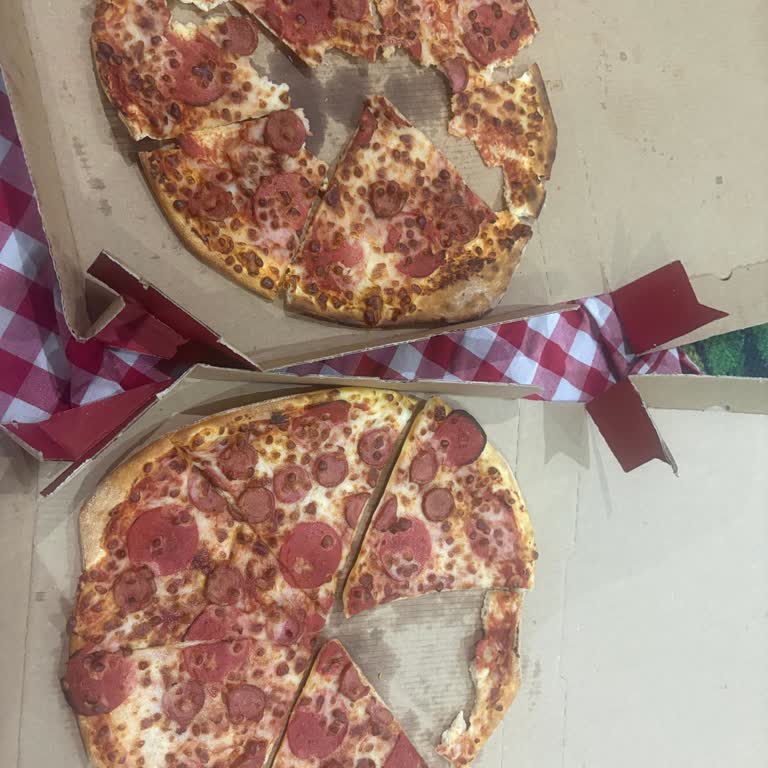Kuru Ve Yanlış Pizza, Şirketin Müşteriyi Suçlaması