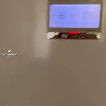 Teknik Servisin Açtığı Bosch Hasarlı Buzdolabı İçin Ücret Talebi!