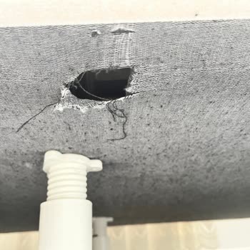 Kusurlu Koltuk Takımı Teslimi Ve Ücret İadesi Reddi