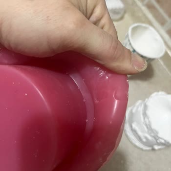 Baloncuklu Silikon Kalıplar Ve Cevapsız İletişim