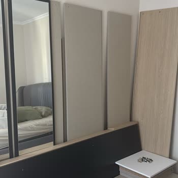 Kırık Gardırop Parçaları Ve Montaj Eksikliği Güvenlik Riski Oluşturuyor