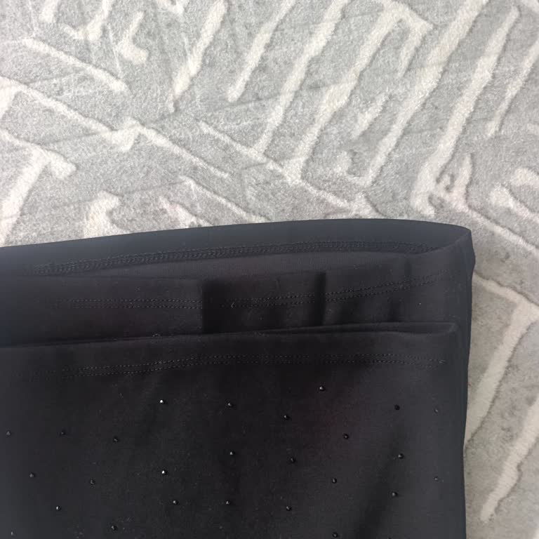 LCW Gelen Ürünün Bir Paçası Uzun Diğer Paçası Kısa