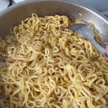 İndomie Noddle İçinden Böcek Çıktı