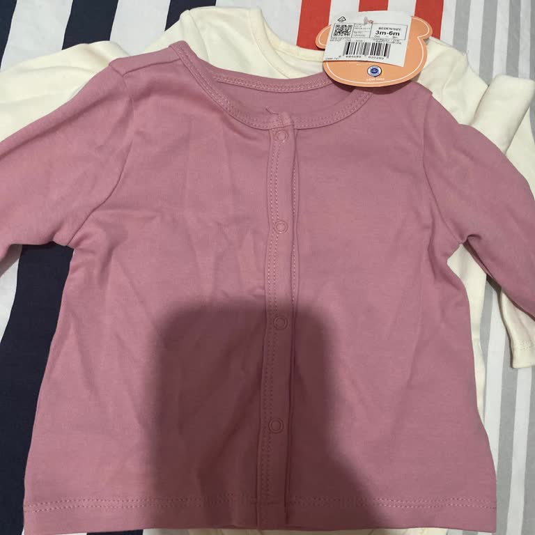 LCW Waikiki'den Üçlü Takımın Alt Grubu Eksik Ve Paketi Özensiz