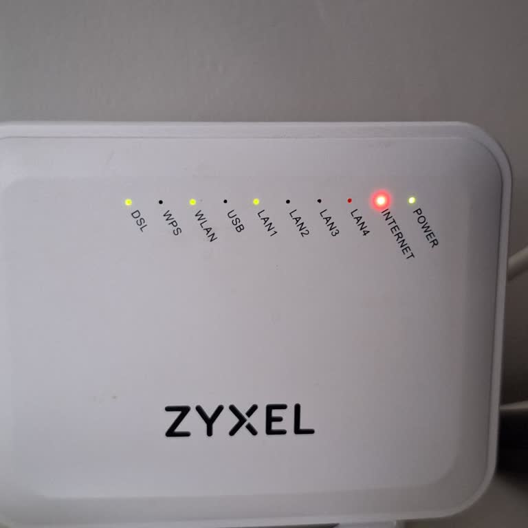 Haftalığına Yakın İnternet Kesintisi Ve Müşteri Hizmetleri Yanıtsız