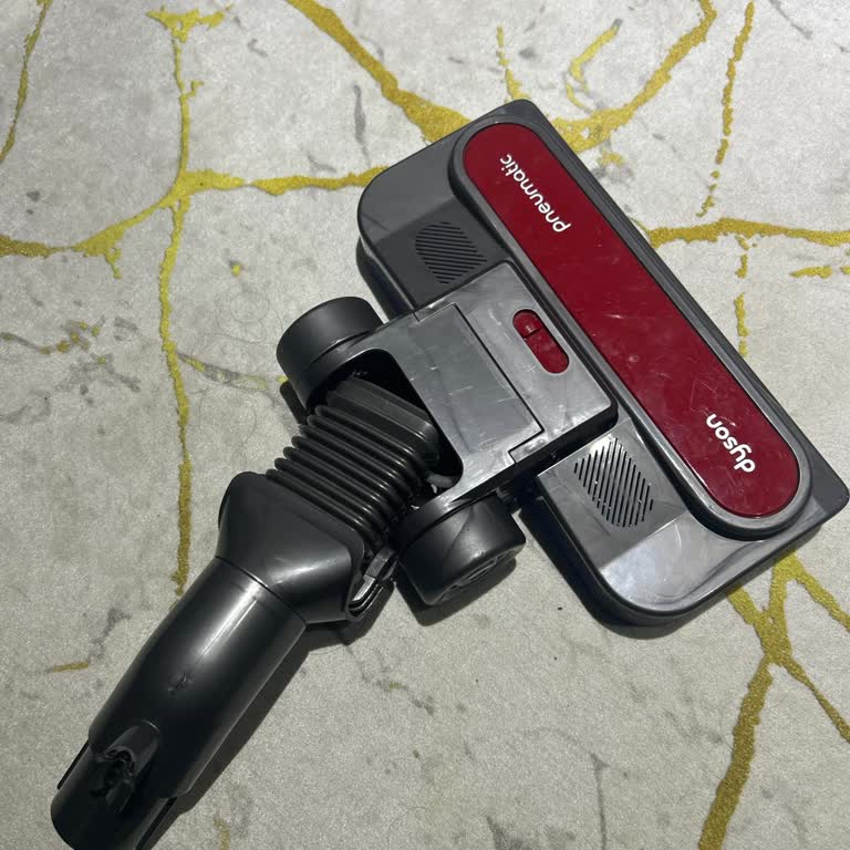 Dyson Süpürge Başlığı Hızla Kırıldı Garanti Reddedildi Ve Yüksek Bedelli Yedek Parça Teklifi