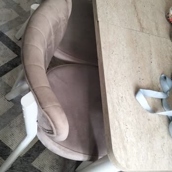Seçtiğim Modelden Küçük Yemek Masası Ve Çocuk Şifonyeri İçin Değişim Talebi
