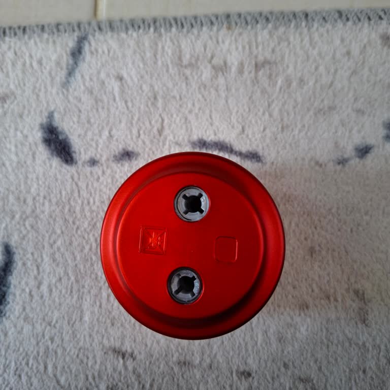 Az Kullanılmış Tefal Blenderde Çırpıcı Aparatından Sakız Kıvamında Akıntı