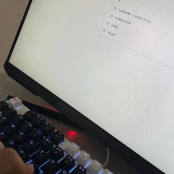 Hepsiburada'dan Aldığım Havit KB884L Klavye Kısa Sürede Arızalandı Ve Destek Yok